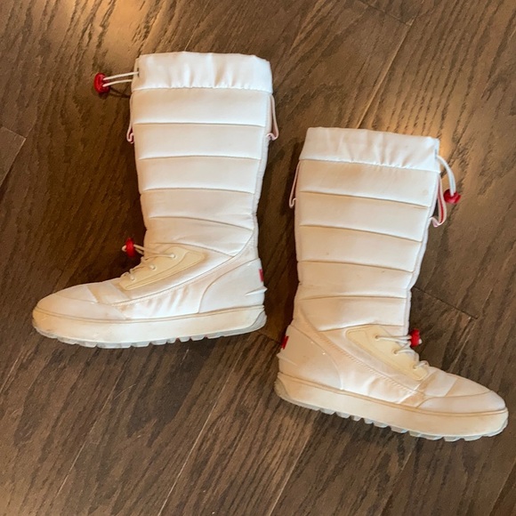 COPY - Helly Hansen White Snowboot - Picture 5 of 15